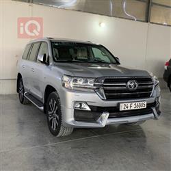 تۆیۆتا لاند کروزەر